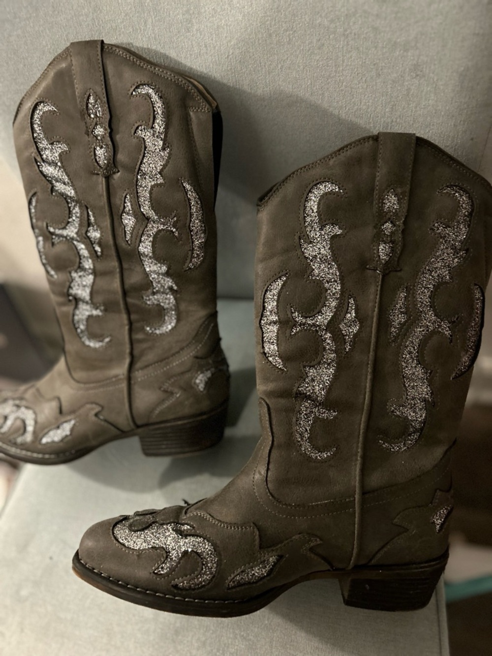 Glitter Inlay Heeled Western Boots - Low heel Size 9